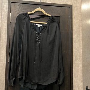 Jennifer Lopez Black Blouse!